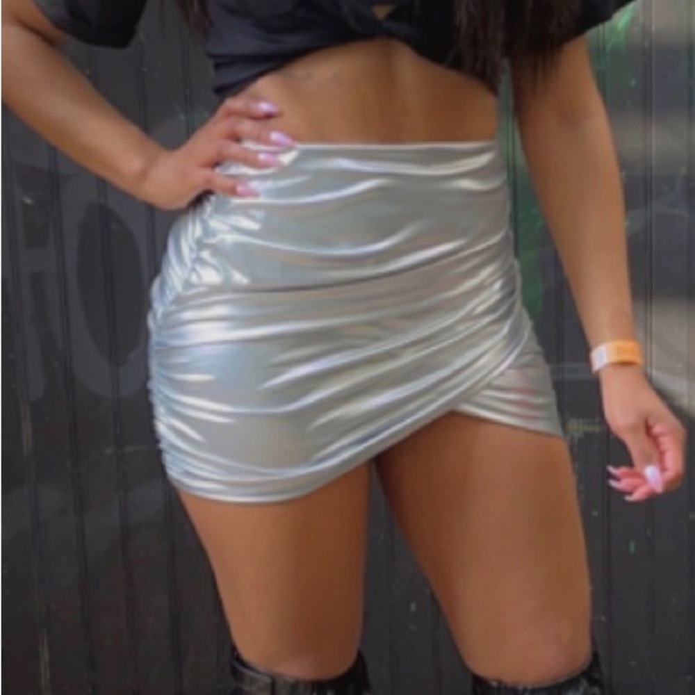 Metallic miniskirt
